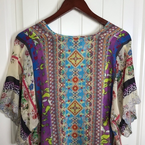 Johnny Was Floral Mixed Medai Split Neck Scallop Hem Georgette Blouse Size Small - Picture 9 of 11